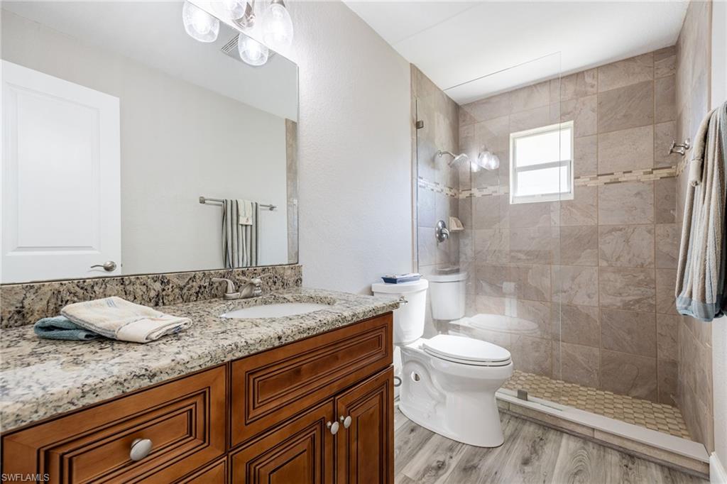 YACHT CLUB - Residential