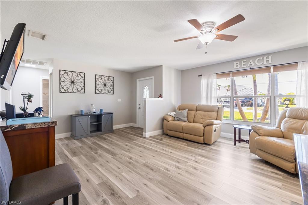 YACHT CLUB - Residential