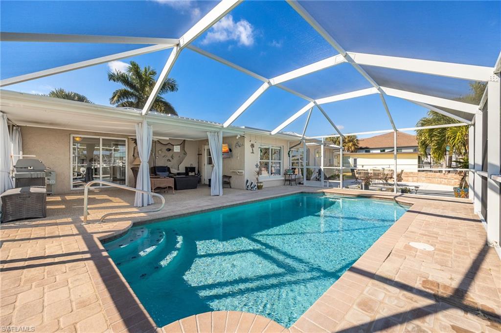 YACHT CLUB - Residential