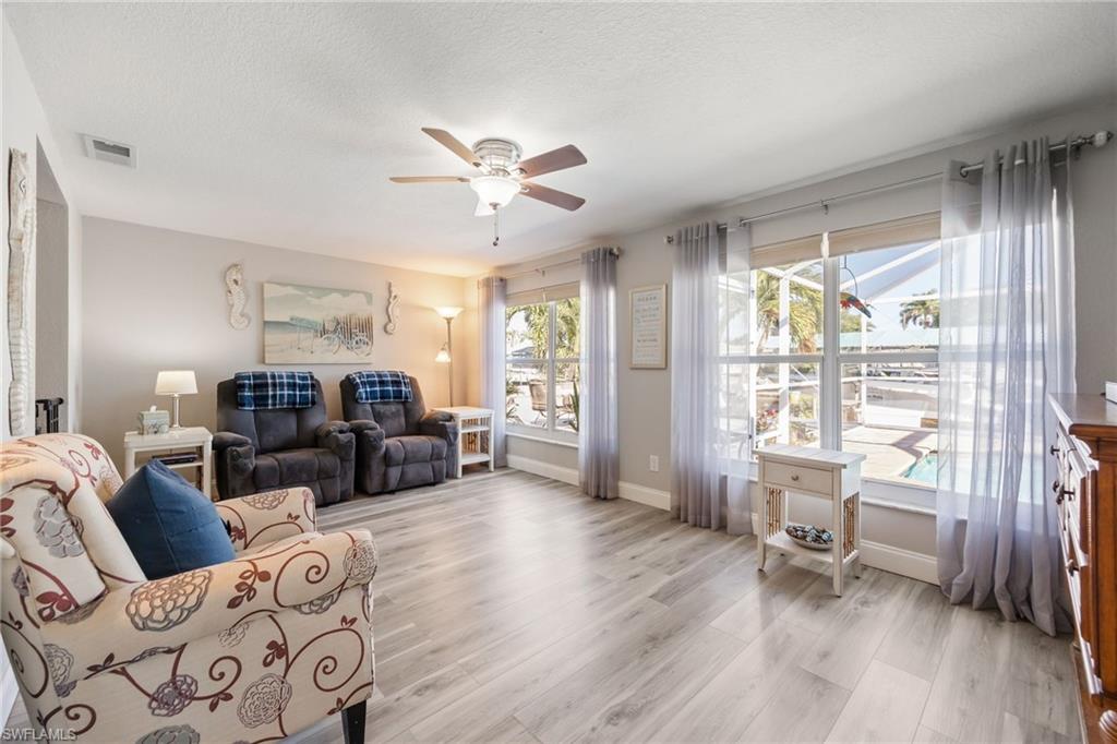 YACHT CLUB - Residential