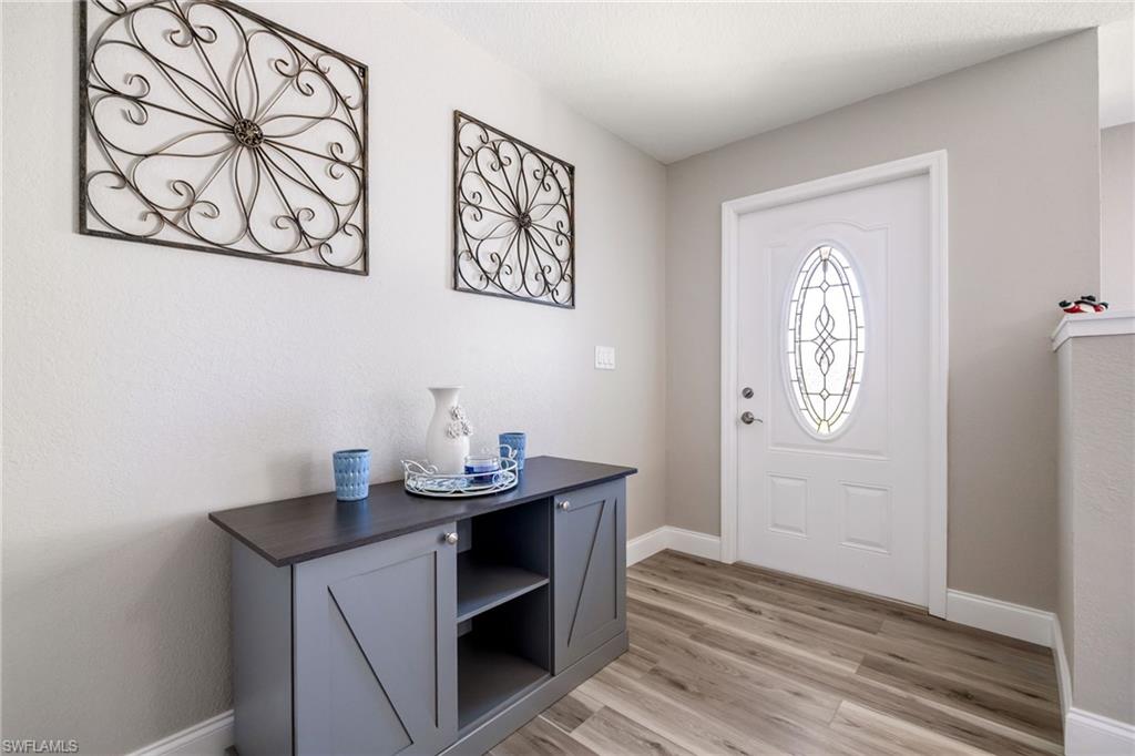 YACHT CLUB - Residential