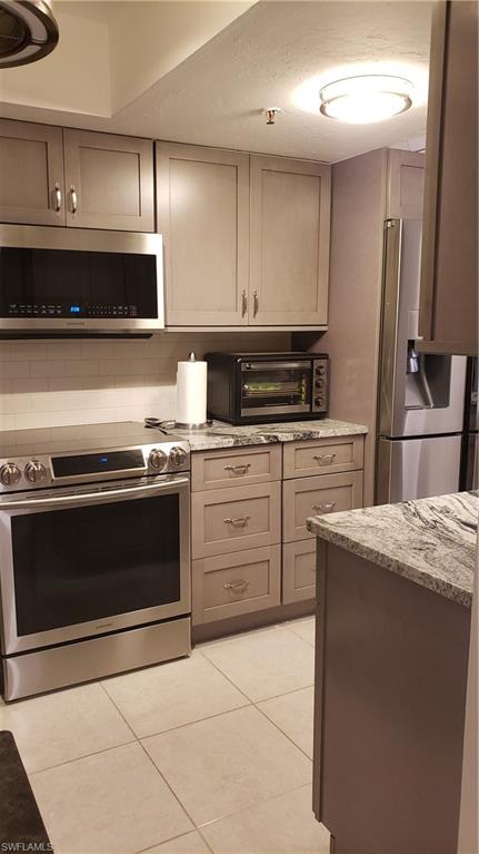 INDIAN CREEK GOLF VILLAS - Residential