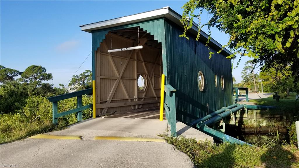 INDIAN CREEK GOLF VILLAS - Residential