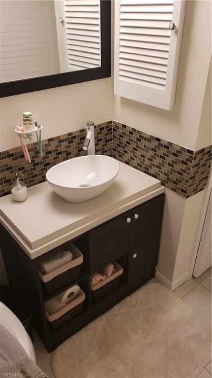 INDIAN CREEK GOLF VILLAS - Residential