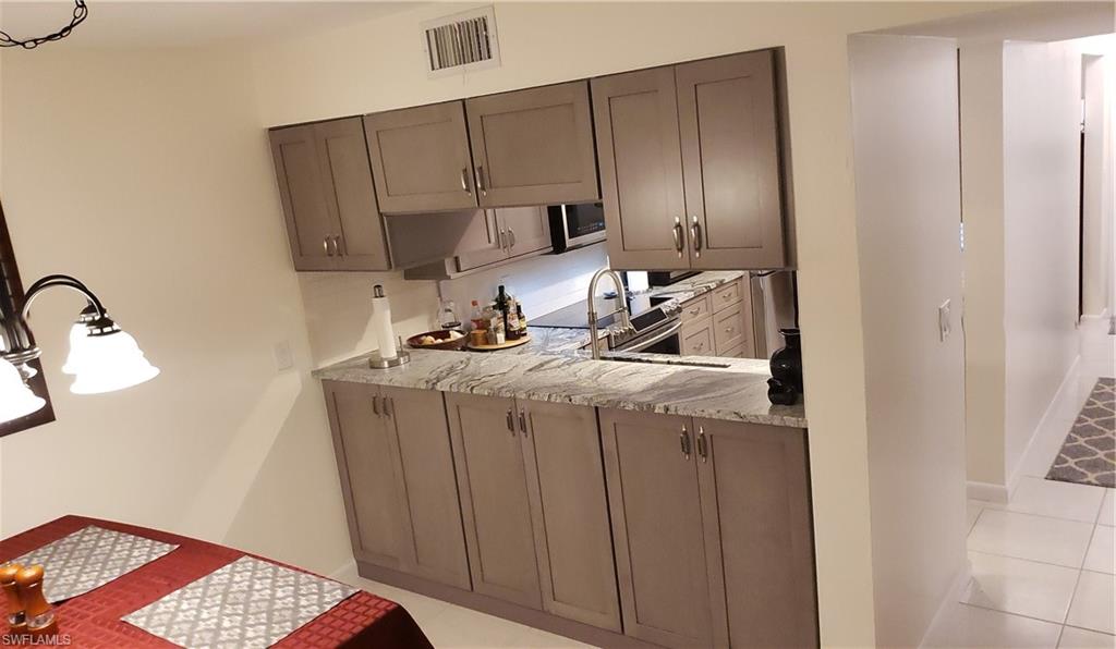 INDIAN CREEK GOLF VILLAS - Residential