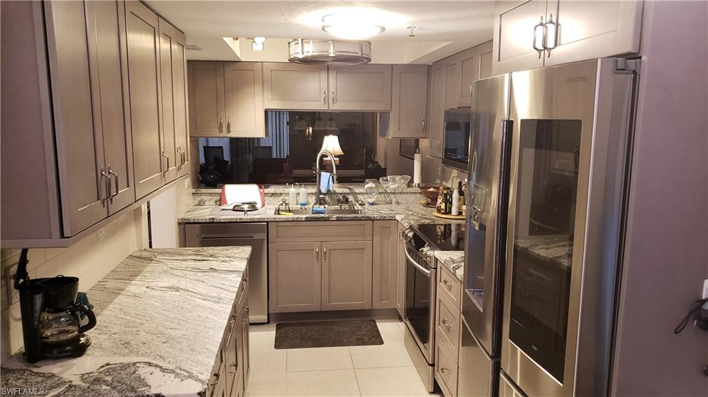 INDIAN CREEK GOLF VILLAS - Residential