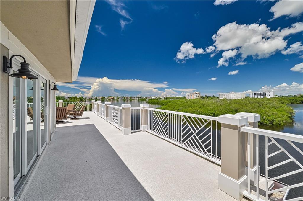 LITTLE HICKORY SHORES - Residential