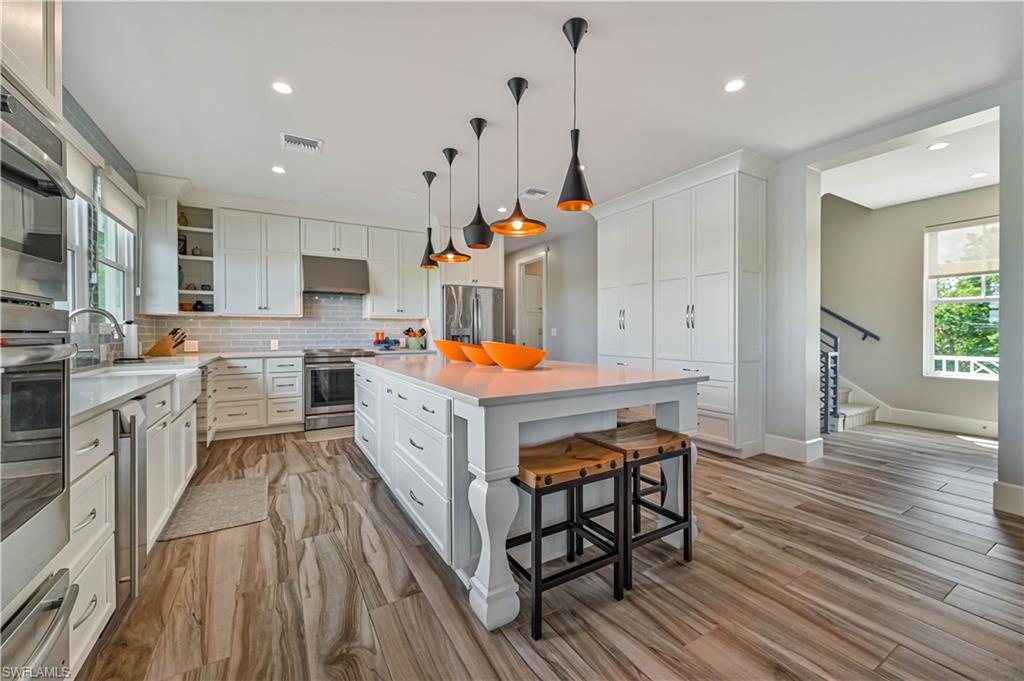 LITTLE HICKORY SHORES - Residential