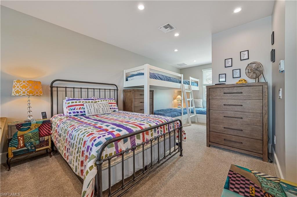 LITTLE HICKORY SHORES - Residential