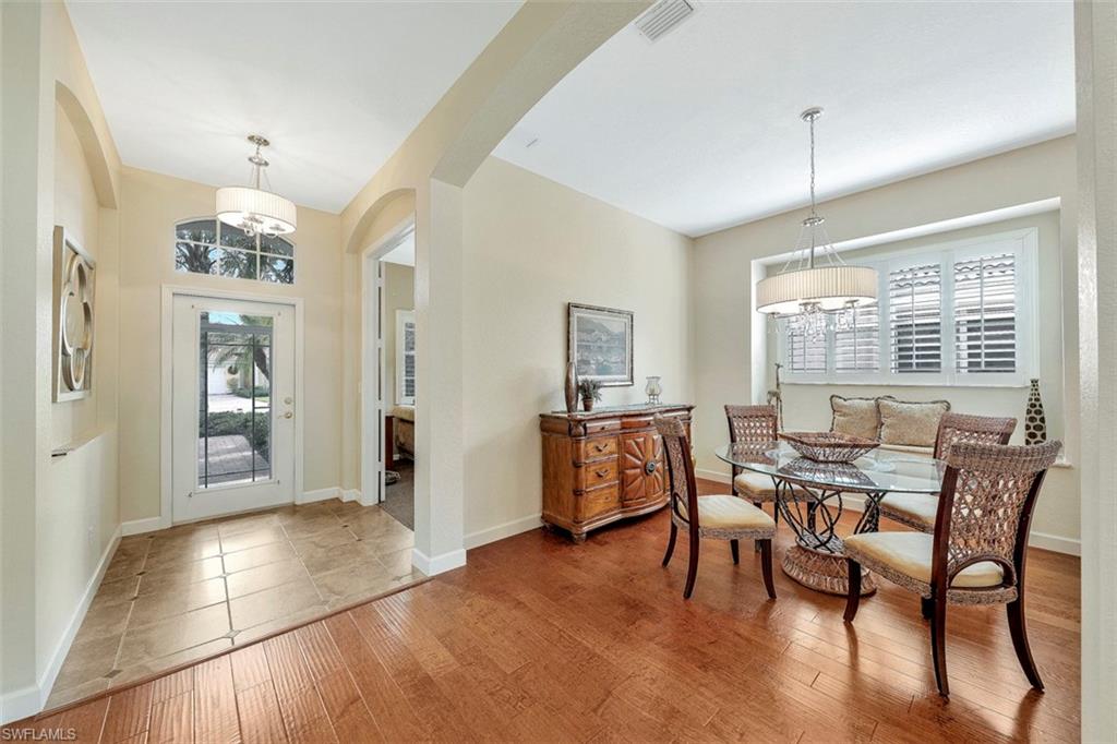 CARLTON LAKES - Residential