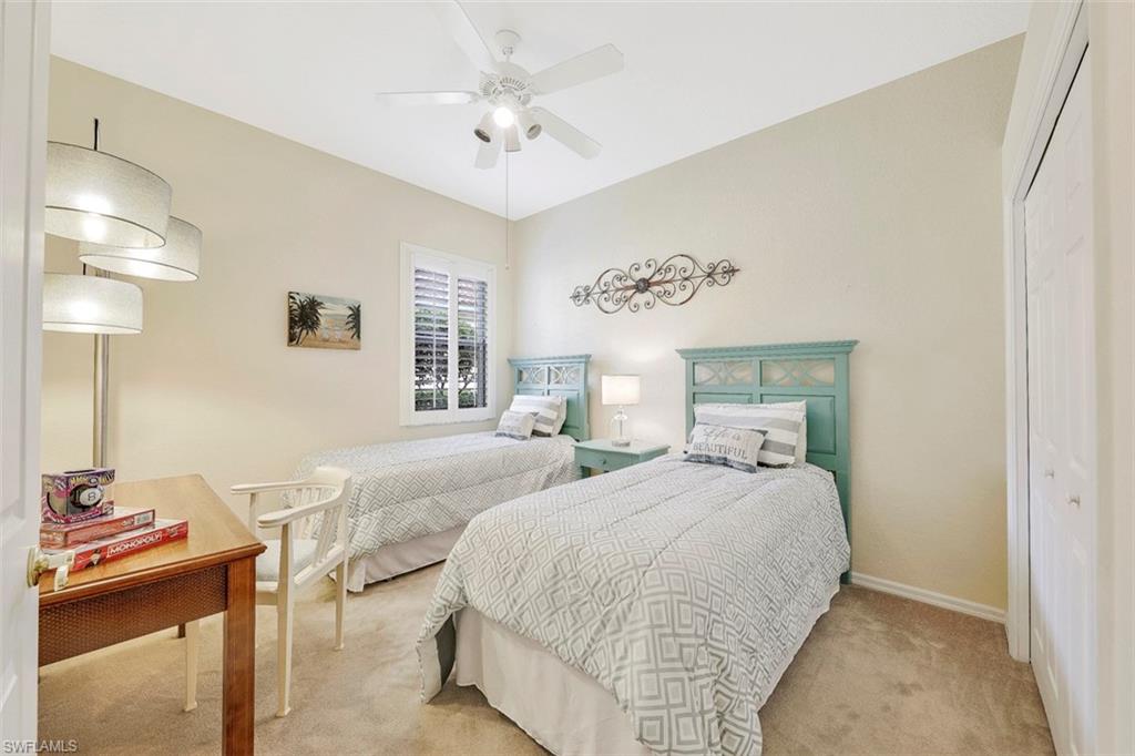 CARLTON LAKES - Residential