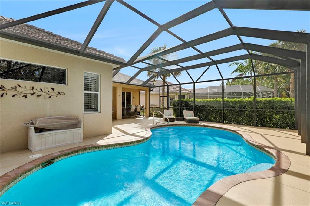 CARLTON LAKES - Residential