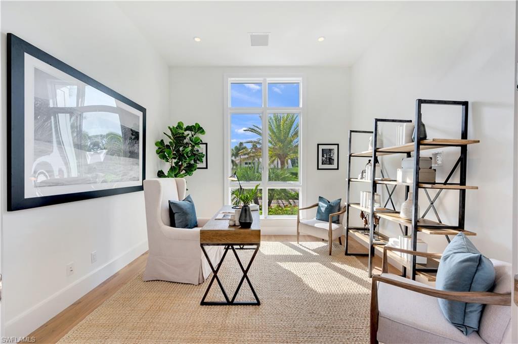 PELICAN BAY WOODS - Residential