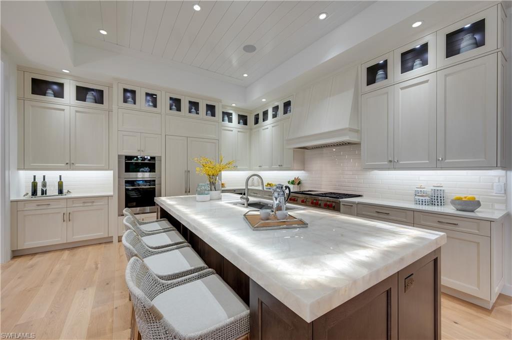 PELICAN BAY WOODS - Residential