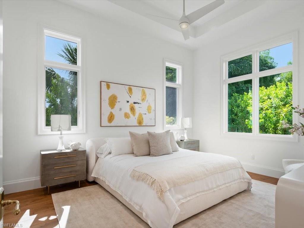 MOORINGS - Residential