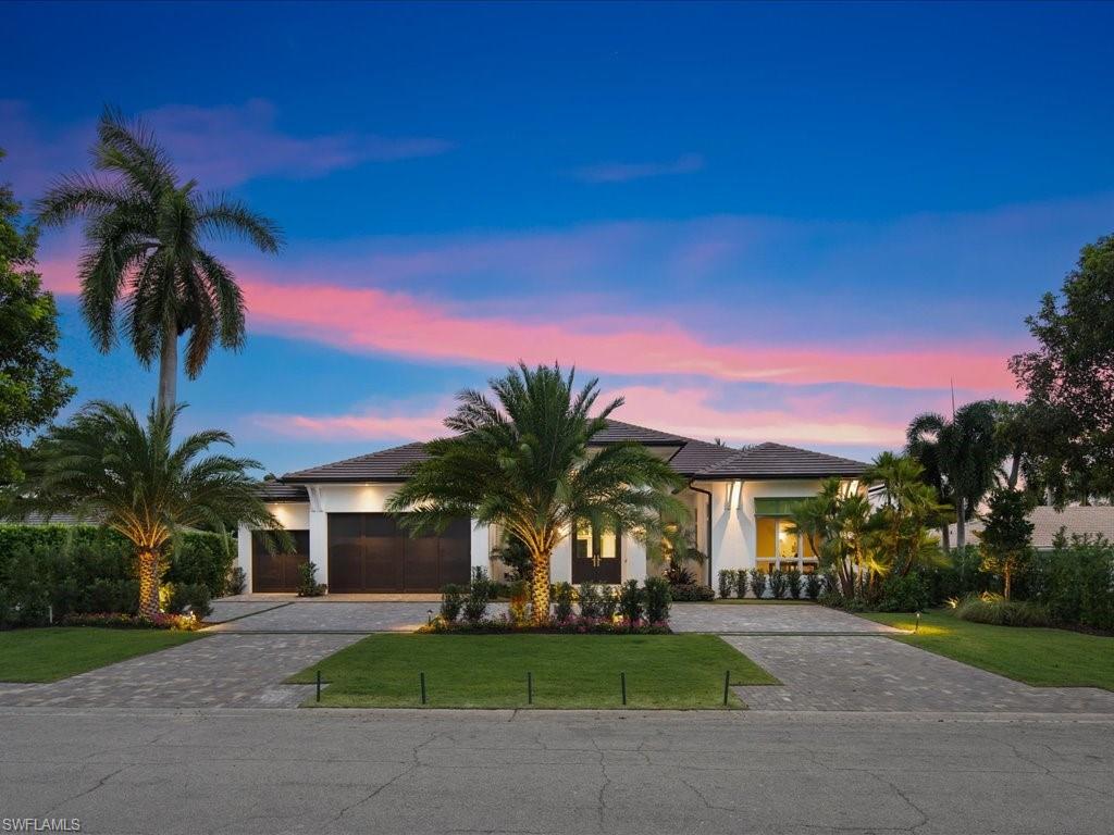 MOORINGS - Residential