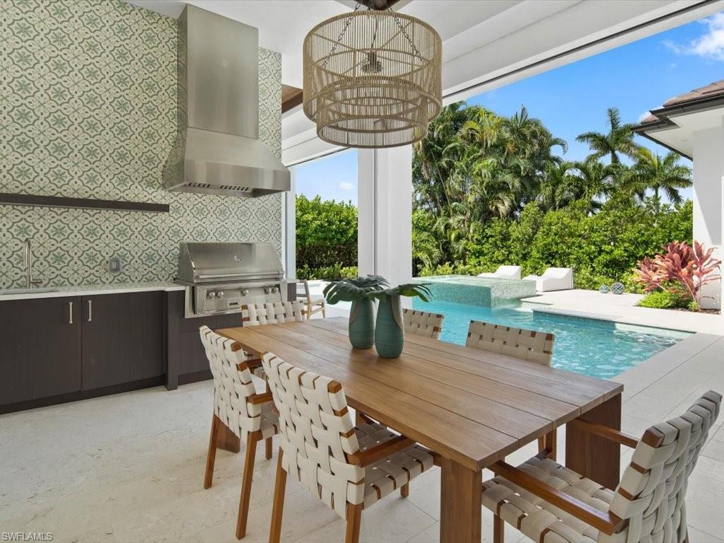 MOORINGS - Residential