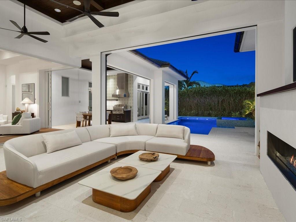 MOORINGS - Residential