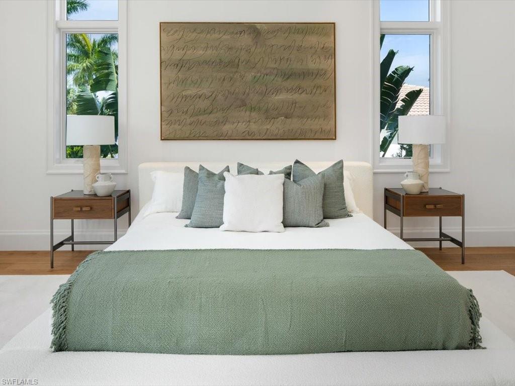 MOORINGS - Residential