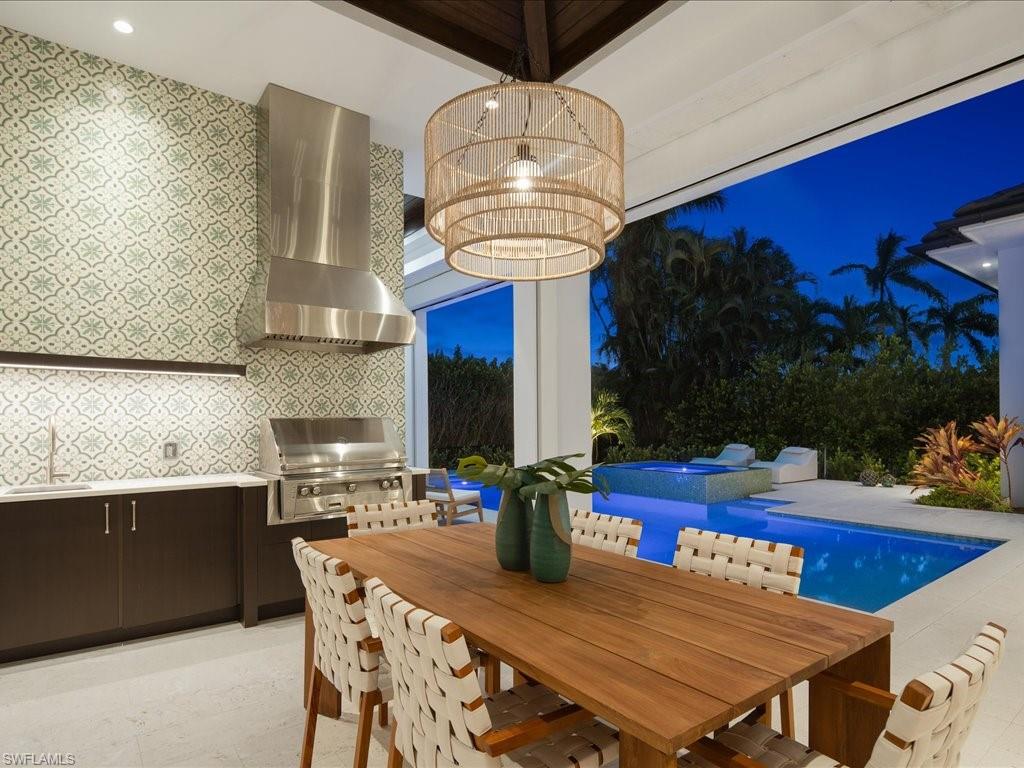 MOORINGS - Residential