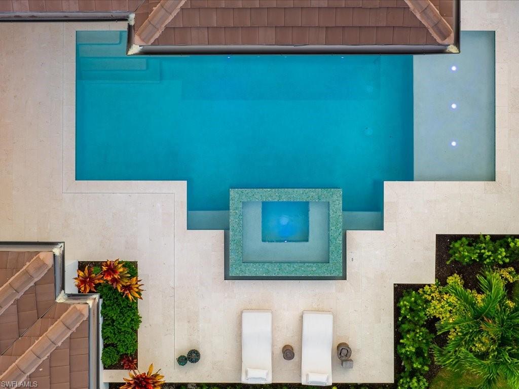 MOORINGS - Residential