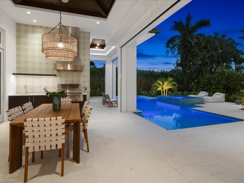 MOORINGS - Residential