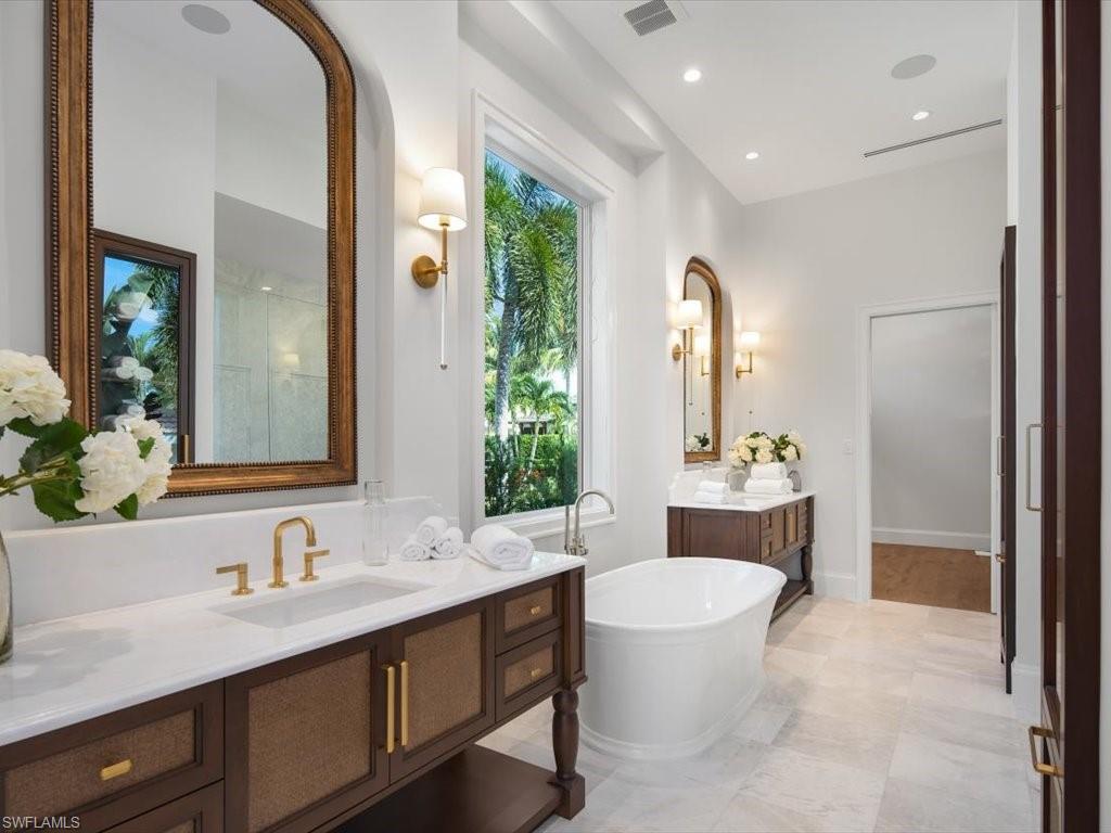 MOORINGS - Residential