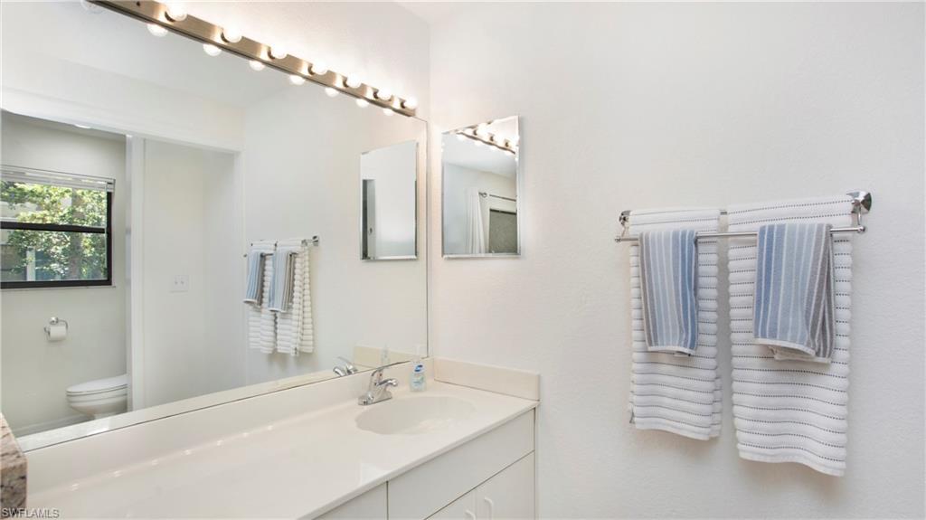 EMERALD WOODS - Residential