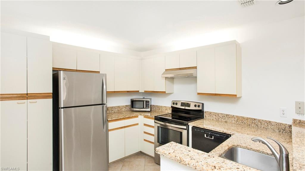 EMERALD WOODS - Residential