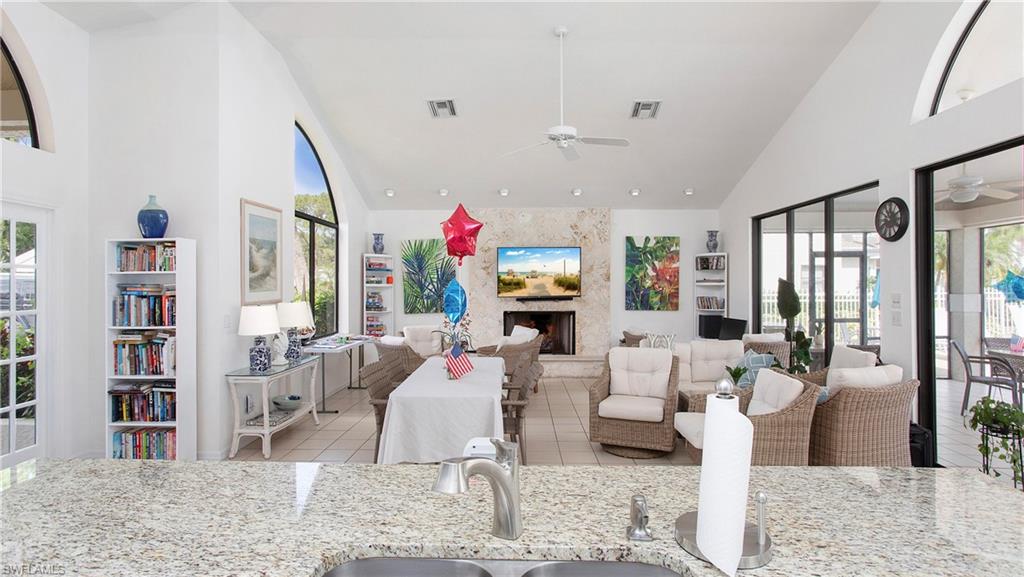 EMERALD WOODS - Residential