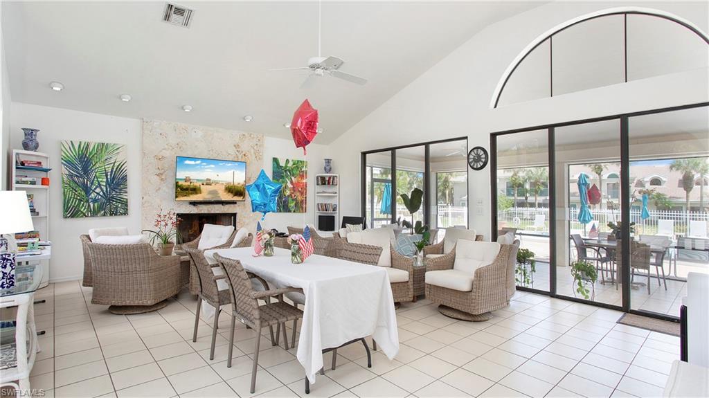 EMERALD WOODS - Residential