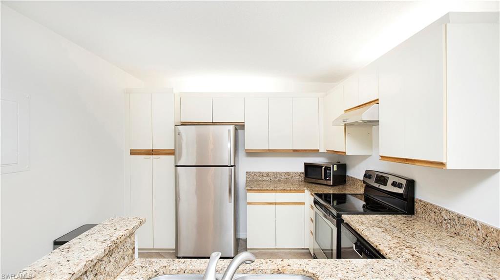 EMERALD WOODS - Residential