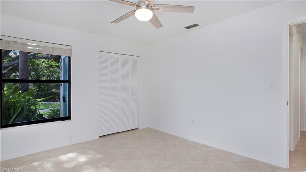 EMERALD WOODS - Residential