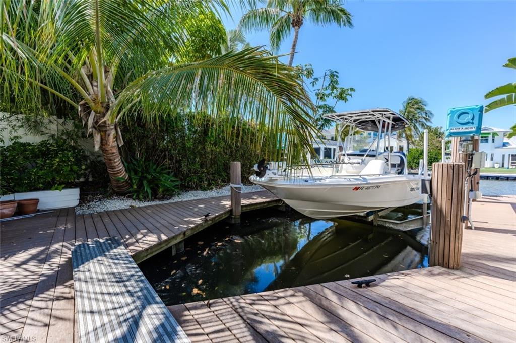 AQUALANE SHORES - Residential