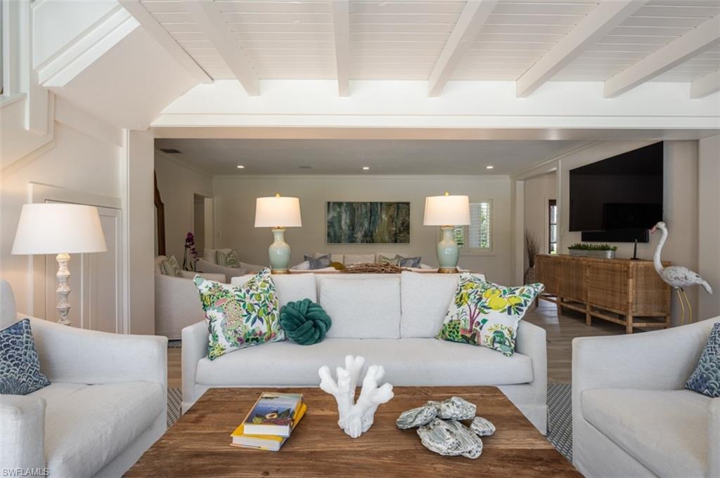 AQUALANE SHORES - Residential