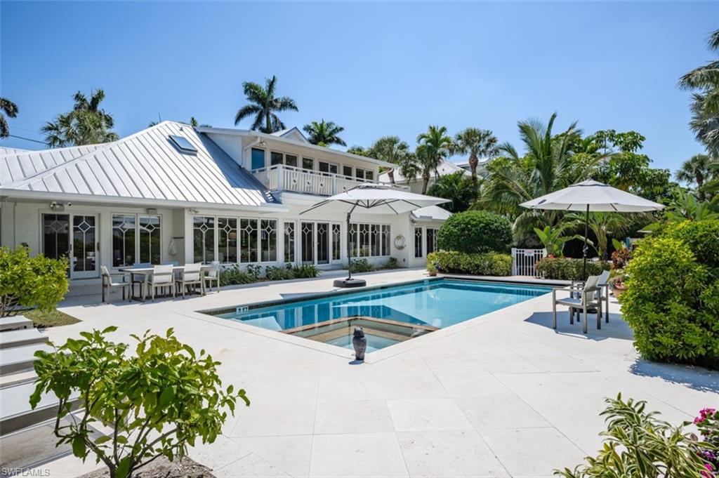 AQUALANE SHORES - Residential