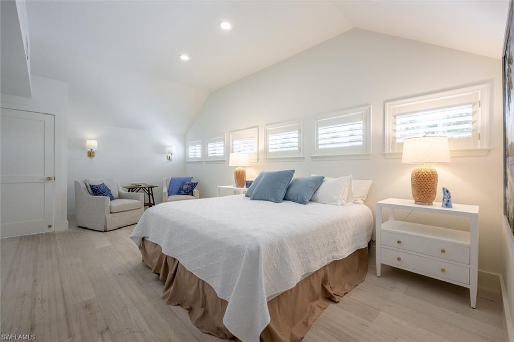 AQUALANE SHORES - Residential