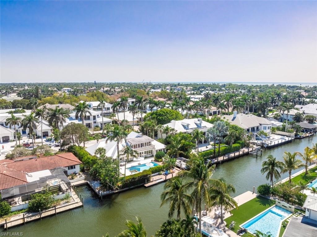 AQUALANE SHORES - Residential