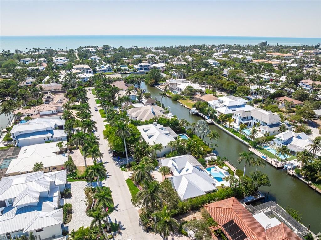 AQUALANE SHORES - Residential