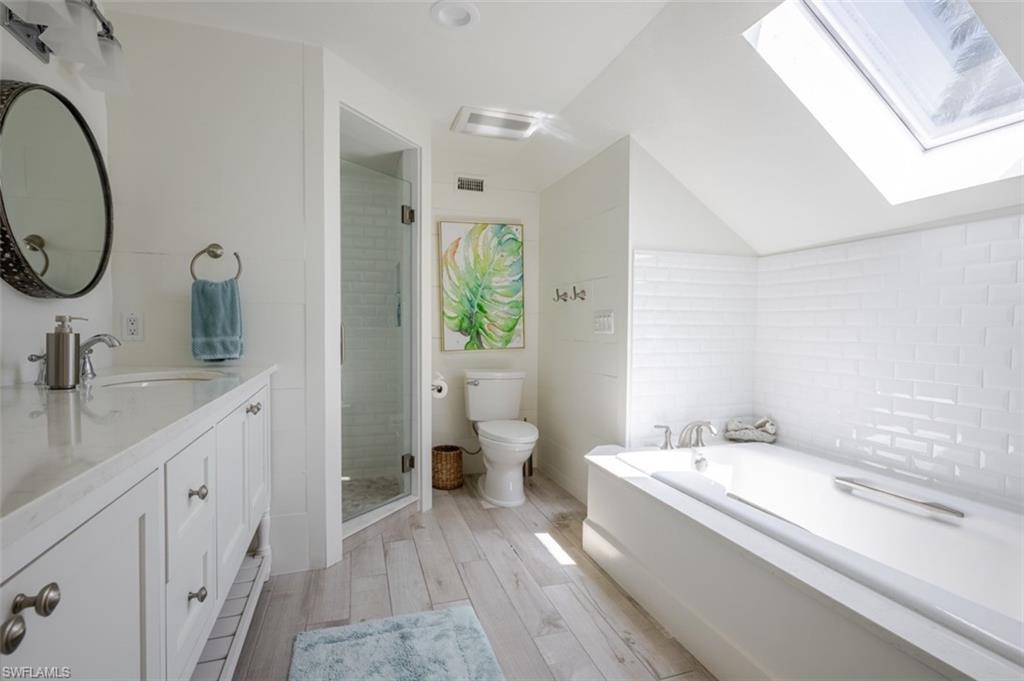 AQUALANE SHORES - Residential