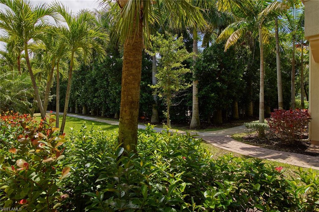 TRADITIONS - Residential