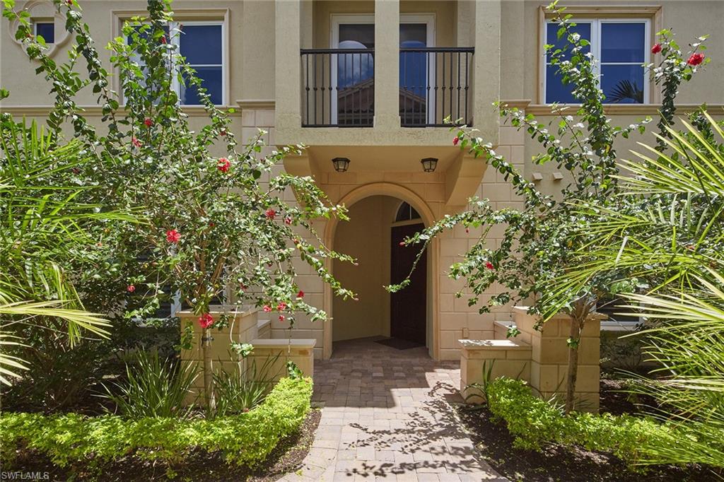 TRADITIONS - Residential