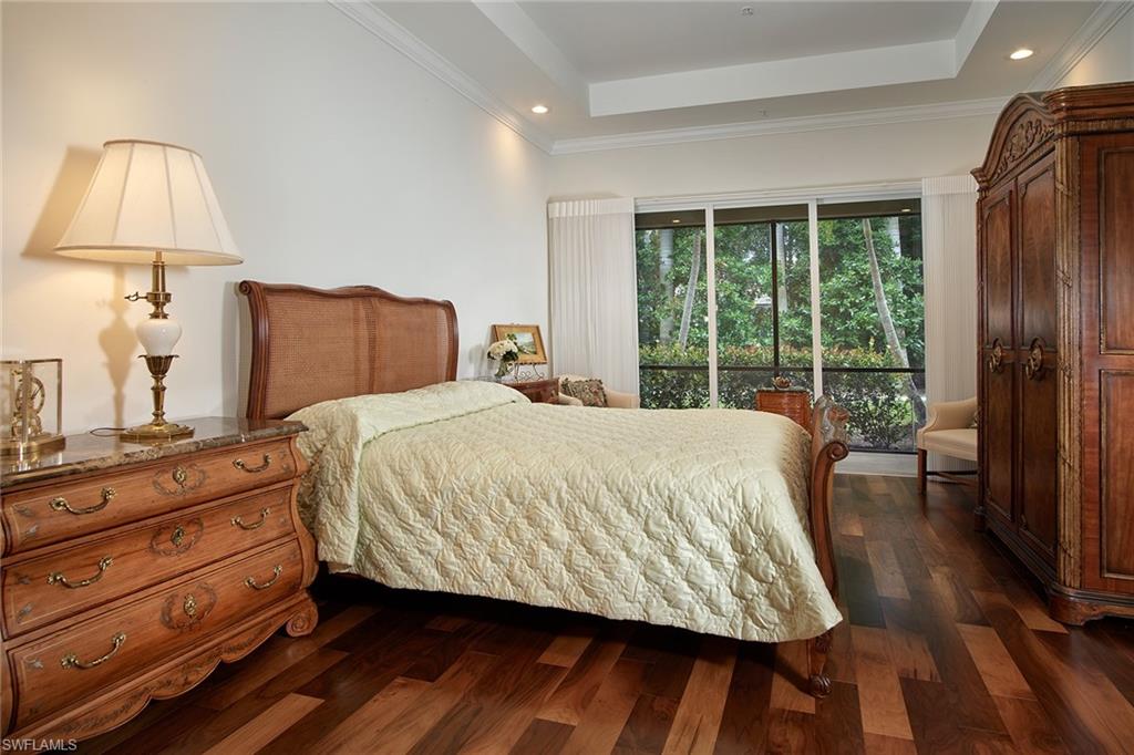 TRADITIONS - Residential