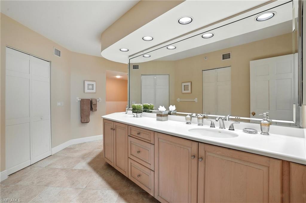 BEACH HOUSE AT NAPLES CAY - Residential Lease