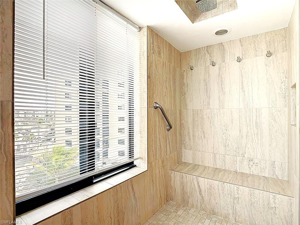 POINTE ESTERO - Residential