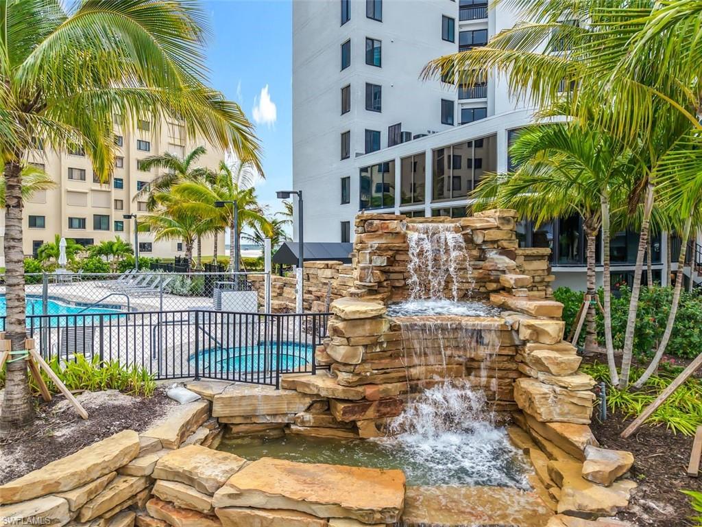 POINTE ESTERO - Residential