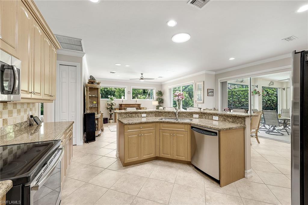 WILLOUGHBY PINES - Residential