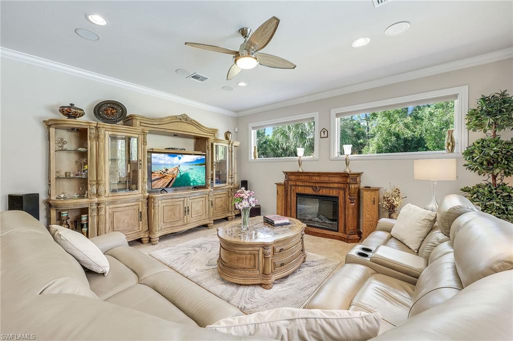 WILLOUGHBY PINES - Residential