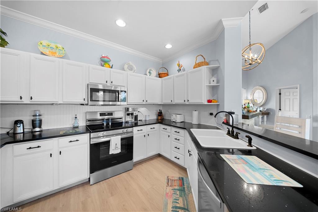 WEDGEWOOD - Residential