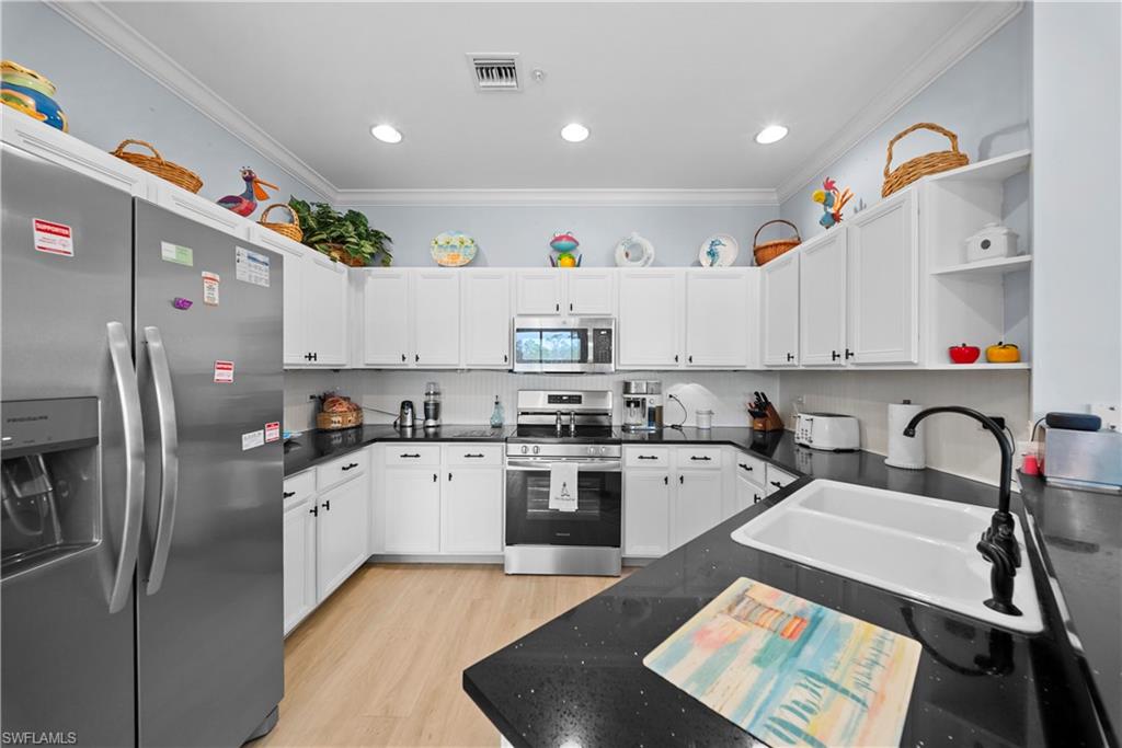 WEDGEWOOD - Residential